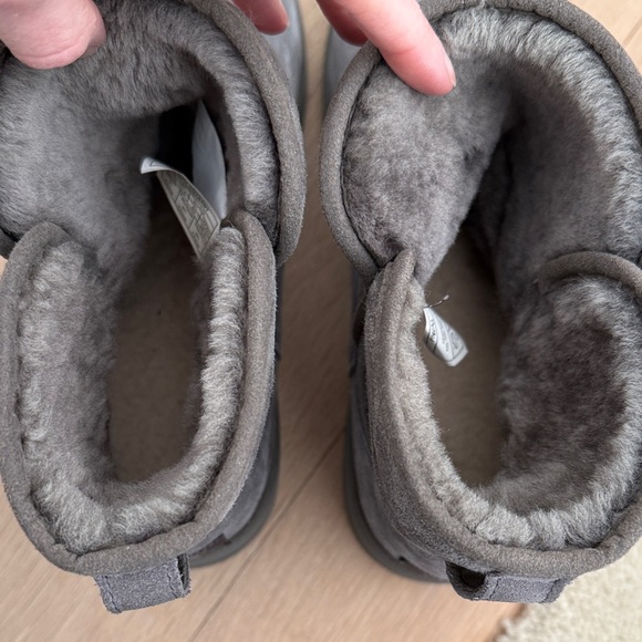 UGG Gray Suede Short Platform Shearling Boots, size 12 - Picture 6 of 7
